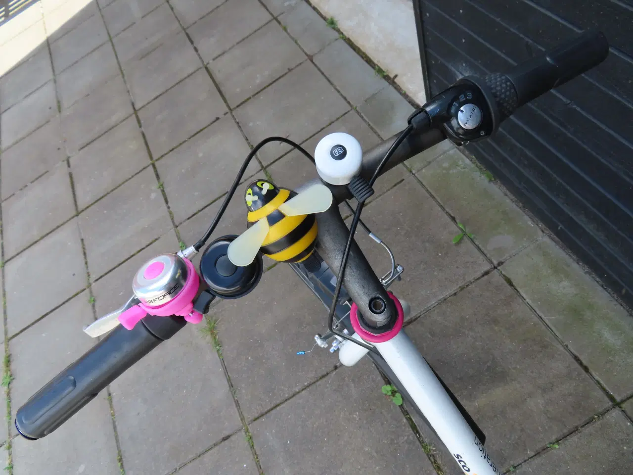 Billede 7 - Super flot totalt renoveret pigecykel 24 tommer