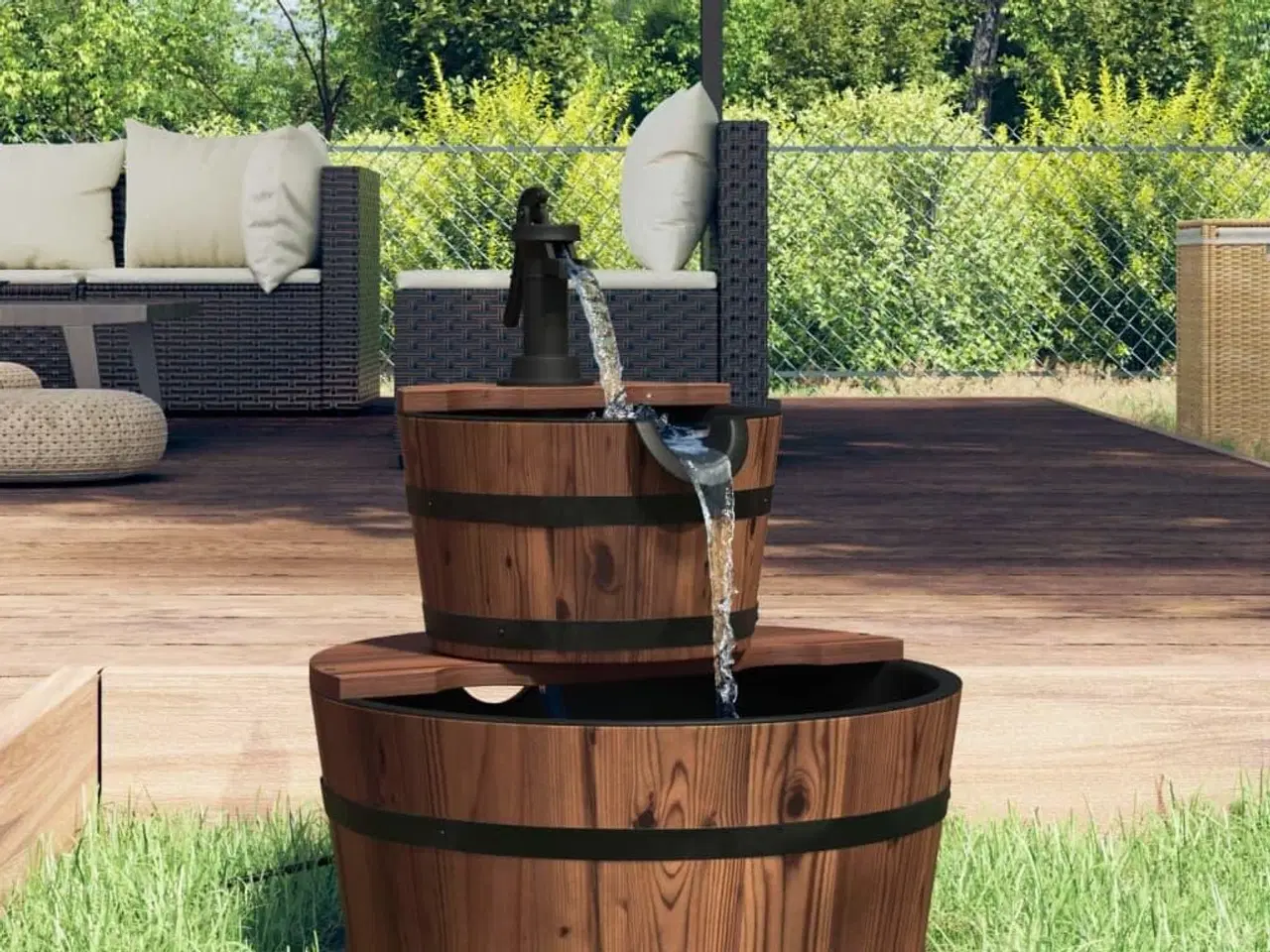 Billede 1 - Fontæne med pumpe 44,5x44,5x58 cm massivt fyrretræ