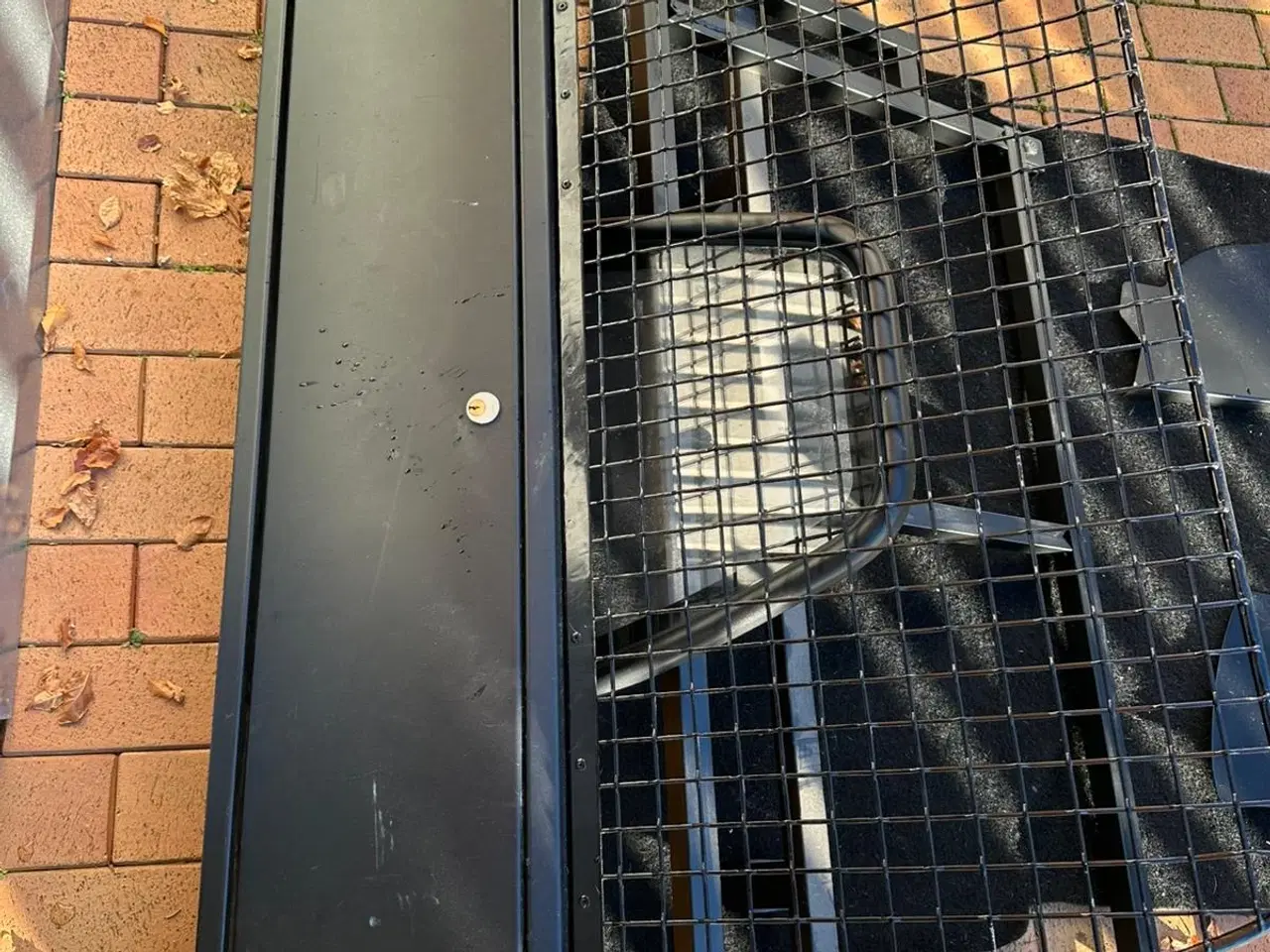 Billede 2 - Audi Q3 8U varevogns-indretning / adskillelsesgitt