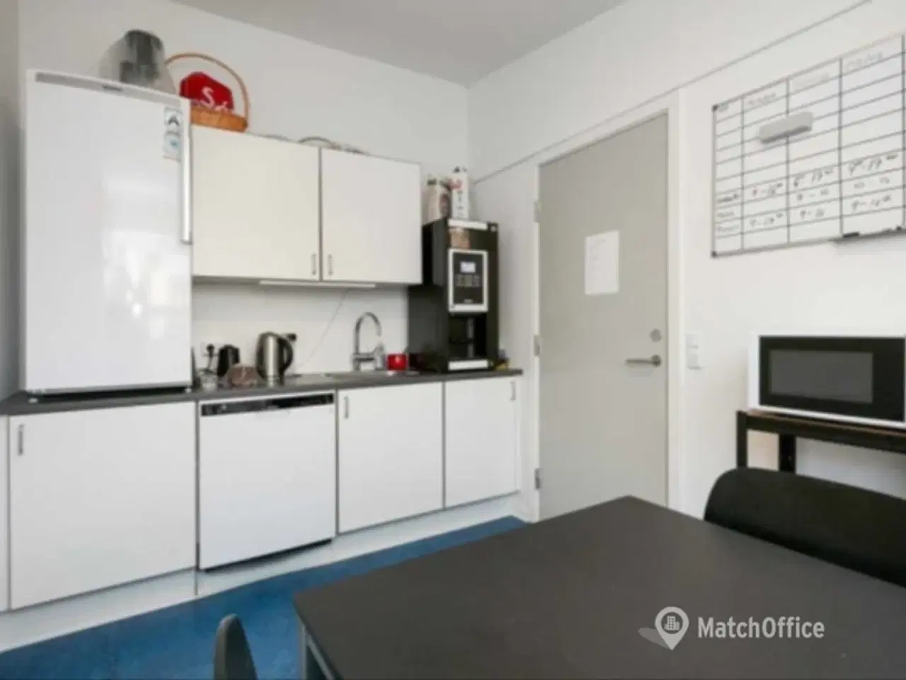 Billede 10 - Lys og synlig erhvervslejemål i Horsens midtby – ideelt til butik. kontor eller klinik