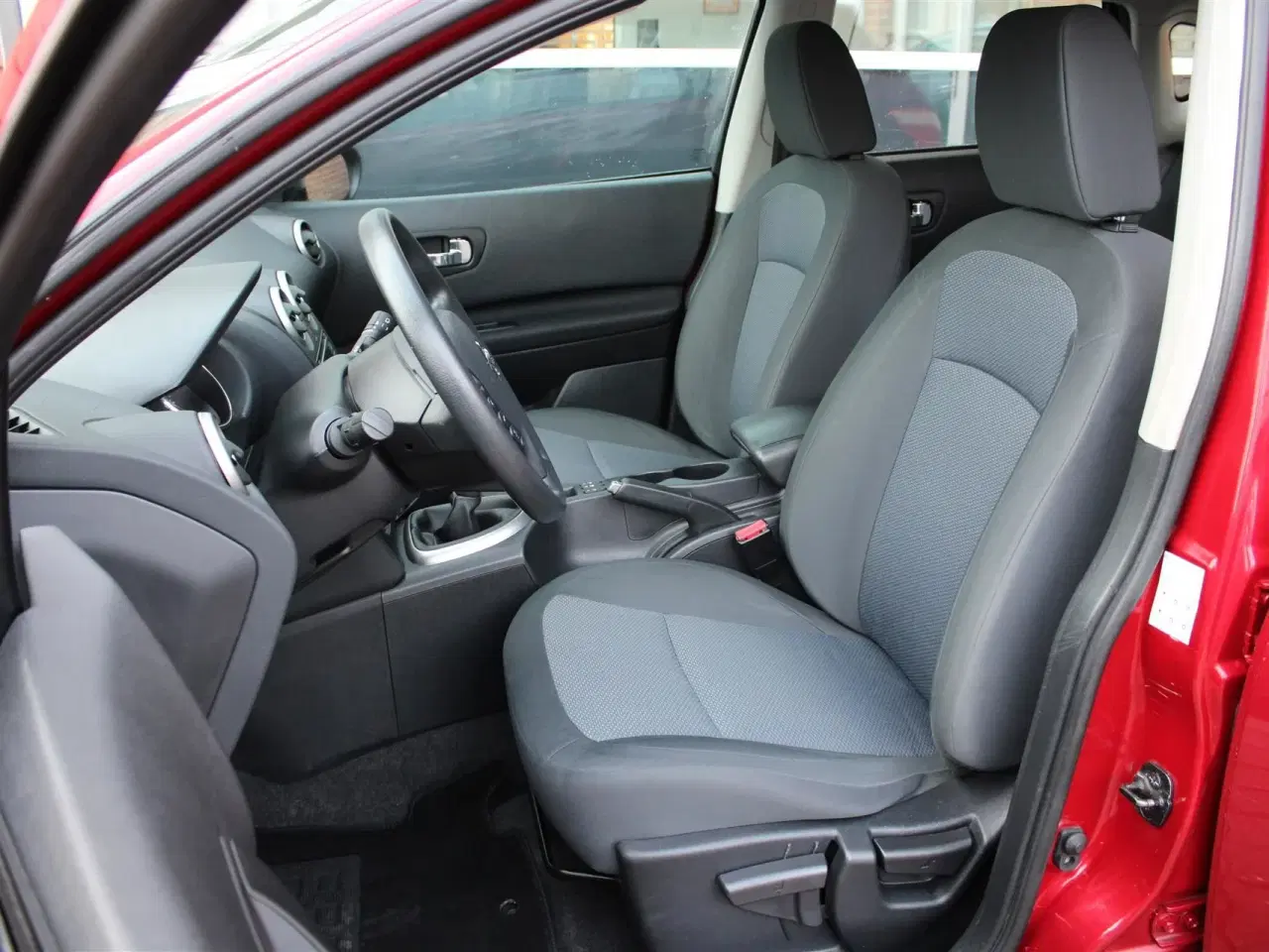 Billede 2 - Nissan Qashqai 1,6 Visia 4x2 Start/Stop 117HK 5d