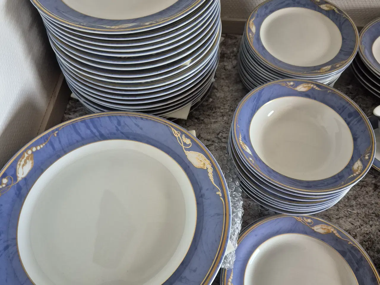 Billede 2 - Blå magnolia - spisestel - kaffestel - læs tekst 