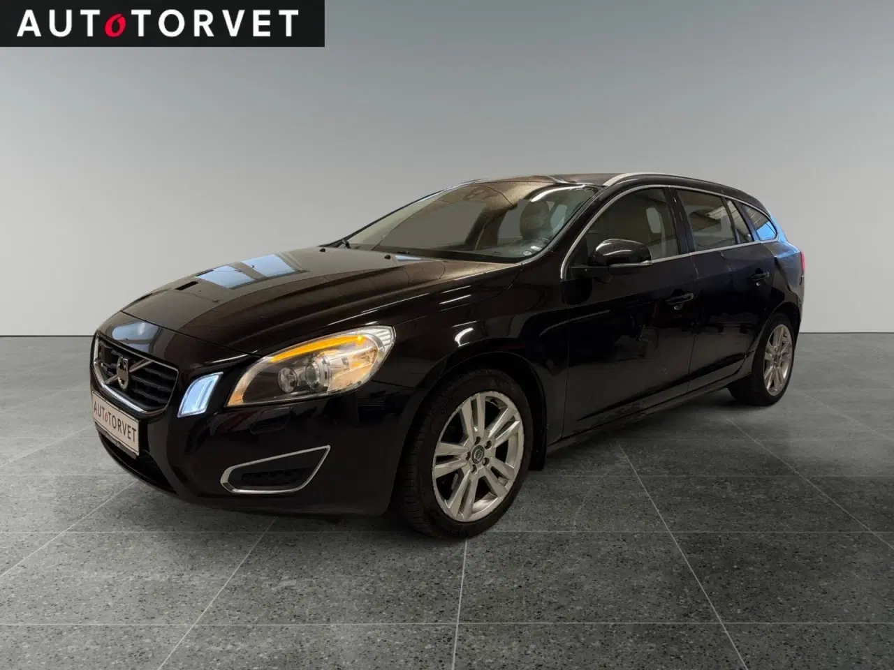 Billede 1 - Volvo V60 1,6 T4 180 Summum aut.