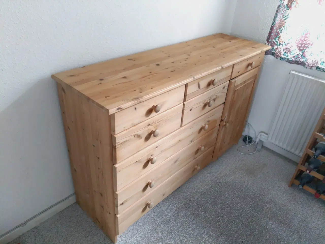Billede 3 - Kommode skænk fyrretræ med skuffer og skab natur
