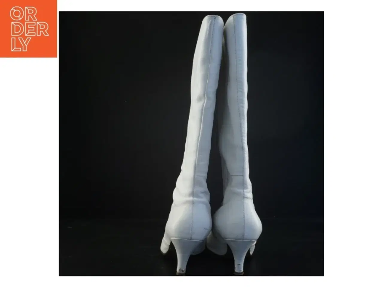 Billede 3 - Hvide støvler fra Bethy Blue (str. 39)