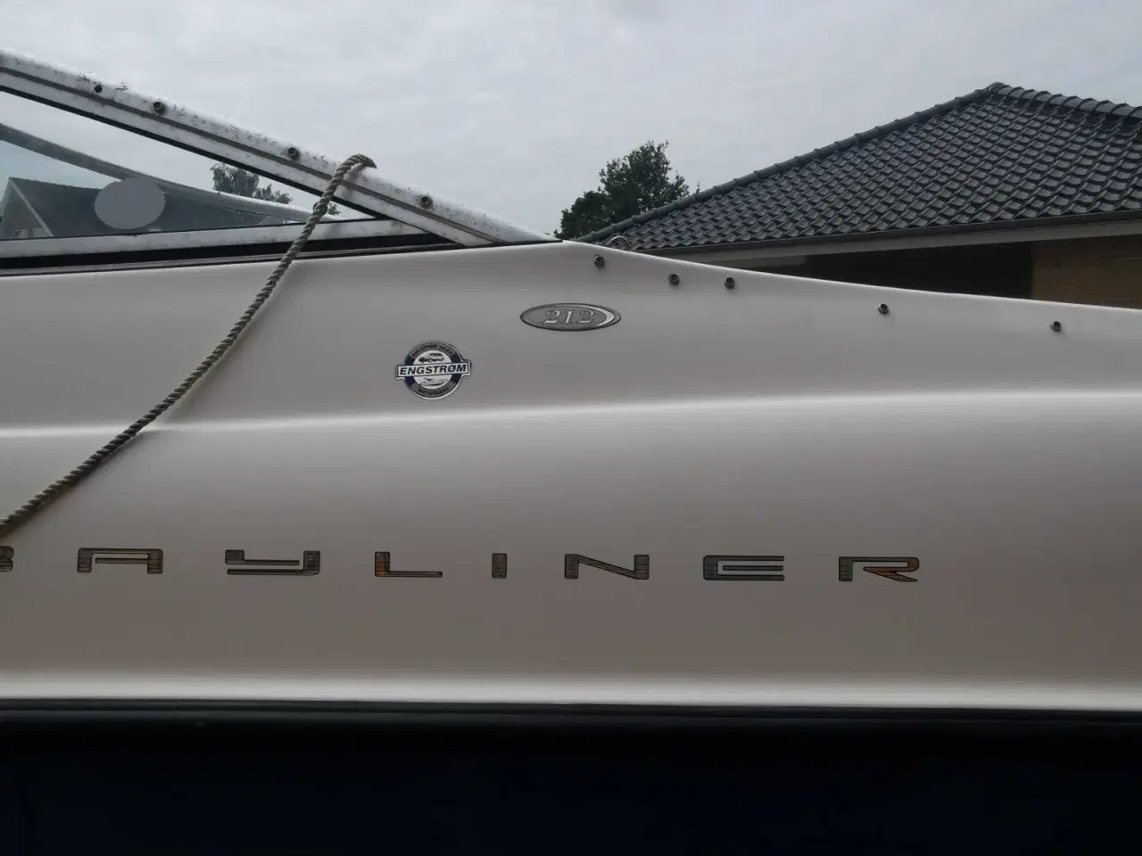Billede 5 - Bayliner 212 – kraftfuld og sjov speedbåd med V8