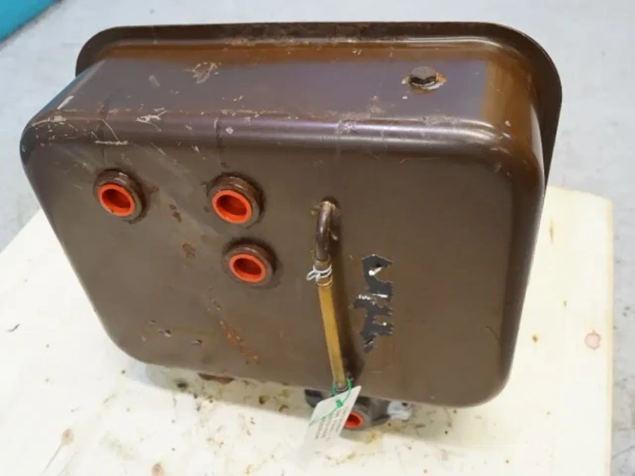 Billede 8 - Dronningborg D7200 Hydrauliktank 28751699
