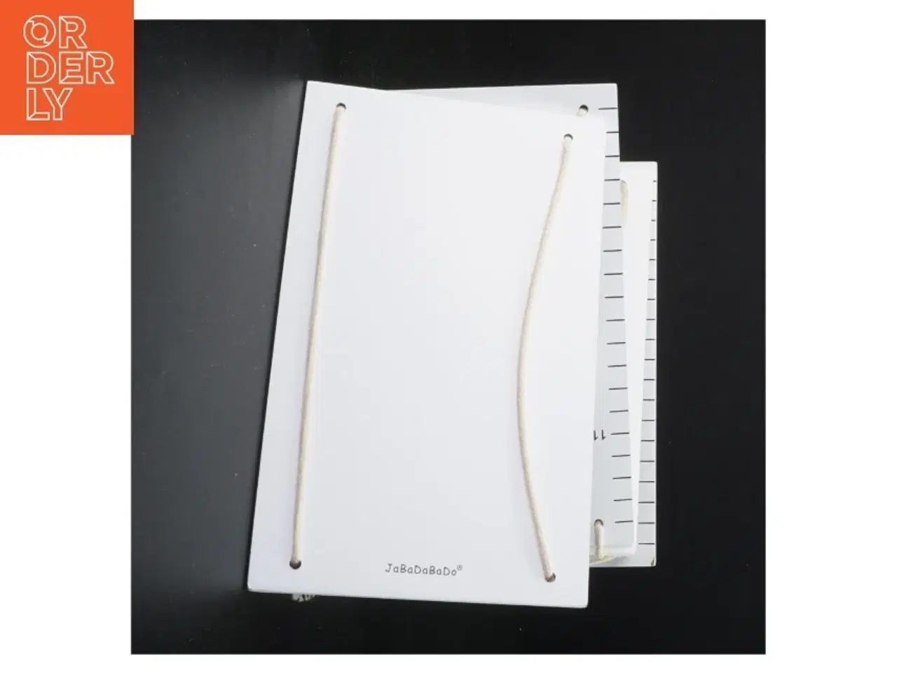 Billede 5 - Børne vækstmåler fra Jabadabado (str. Selve pladerne er 80 x 12 cm)