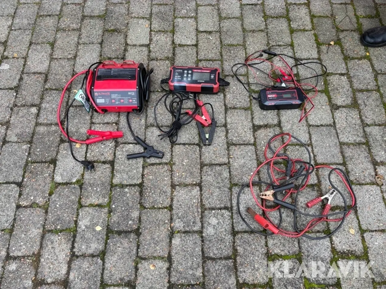 Billede 2 - Bilbatteriopladere 3 styk + startkabler