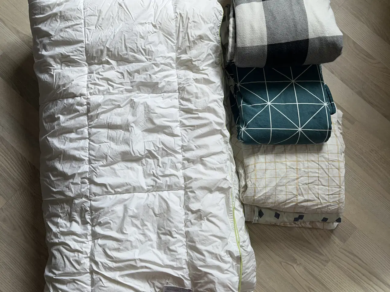 Billede 1 - Dobbelt dyne 200x220