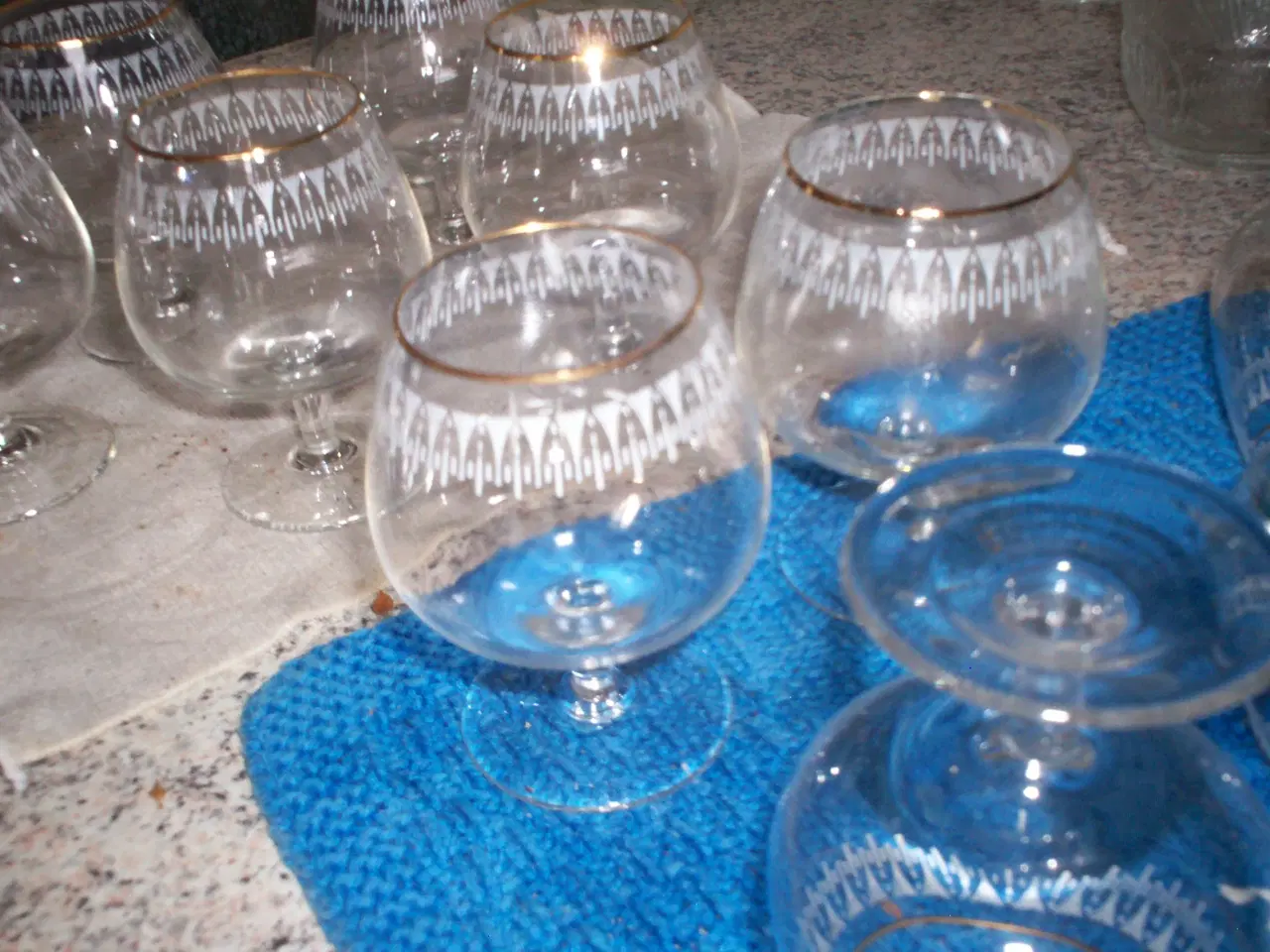 Billede 6 - Holmegård/Kastrup glas med sort fod og vin ranke