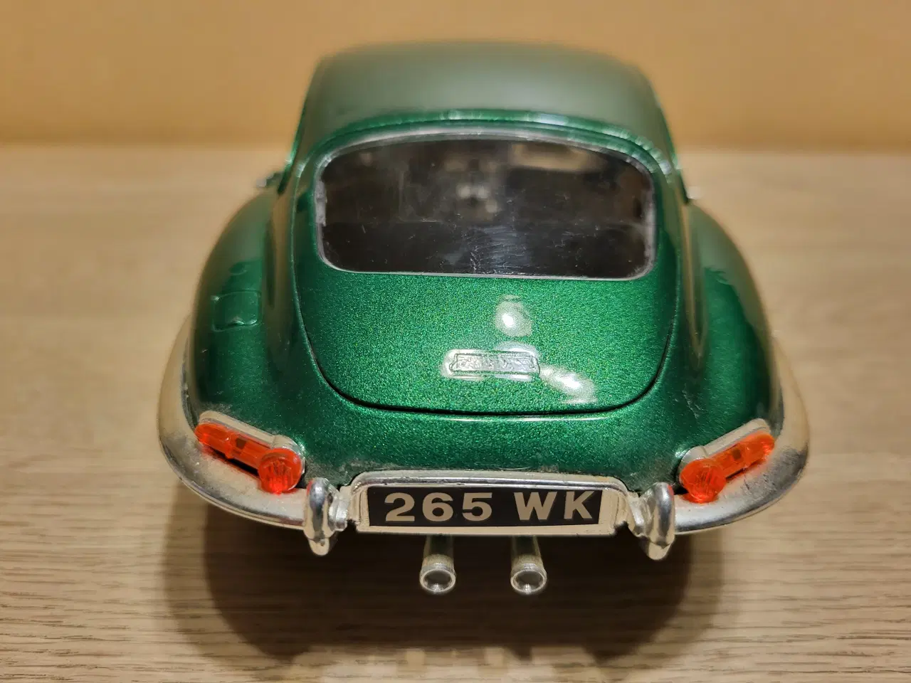 Billede 3 - Modelbil. JAGUAR E-Type (1961). Skala 1/18.