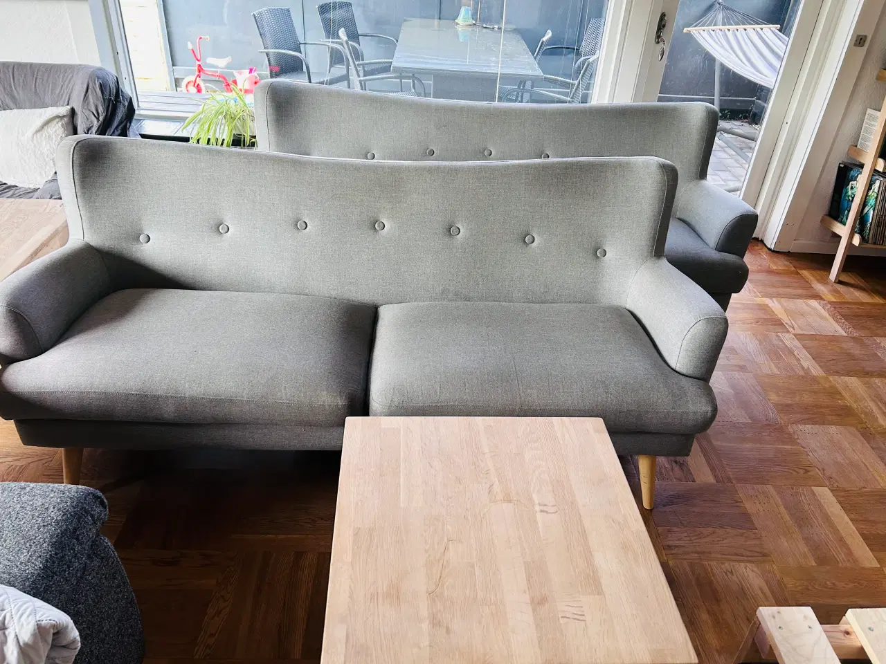 Billede 2 - Sofaer og lille bord