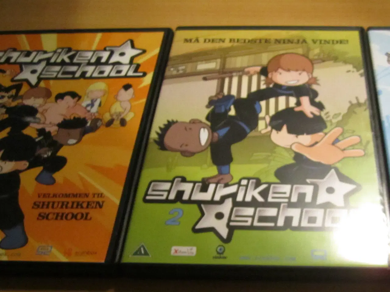 Billede 1 - SHURIKEN SCHOOL. 1-3 Boks.