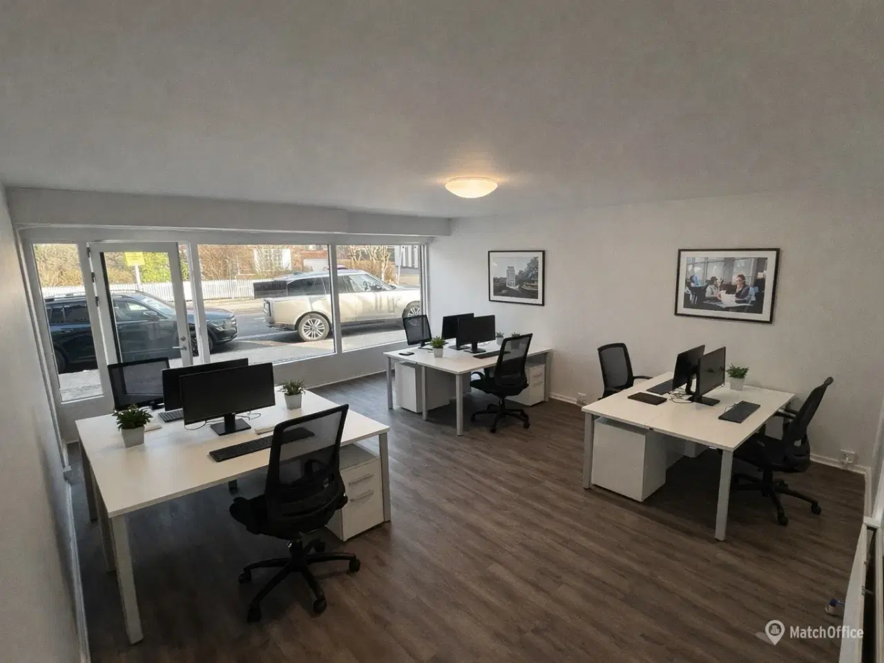 Billede 3 - Synligt butik-/kontorlejemål på Farum Hovedgade – 110 m² med stort glasparti