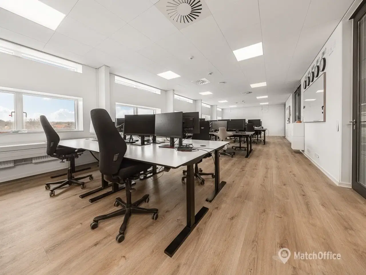 Billede 2 - All-inclusive kontorlejemål i Lyngby