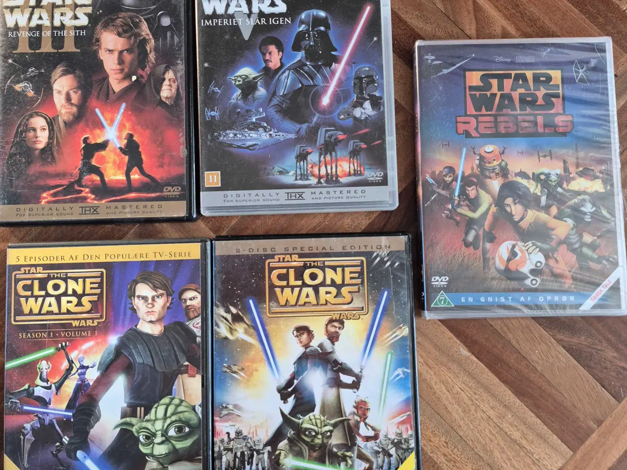 Billede 2 - Starwars serier forskellige