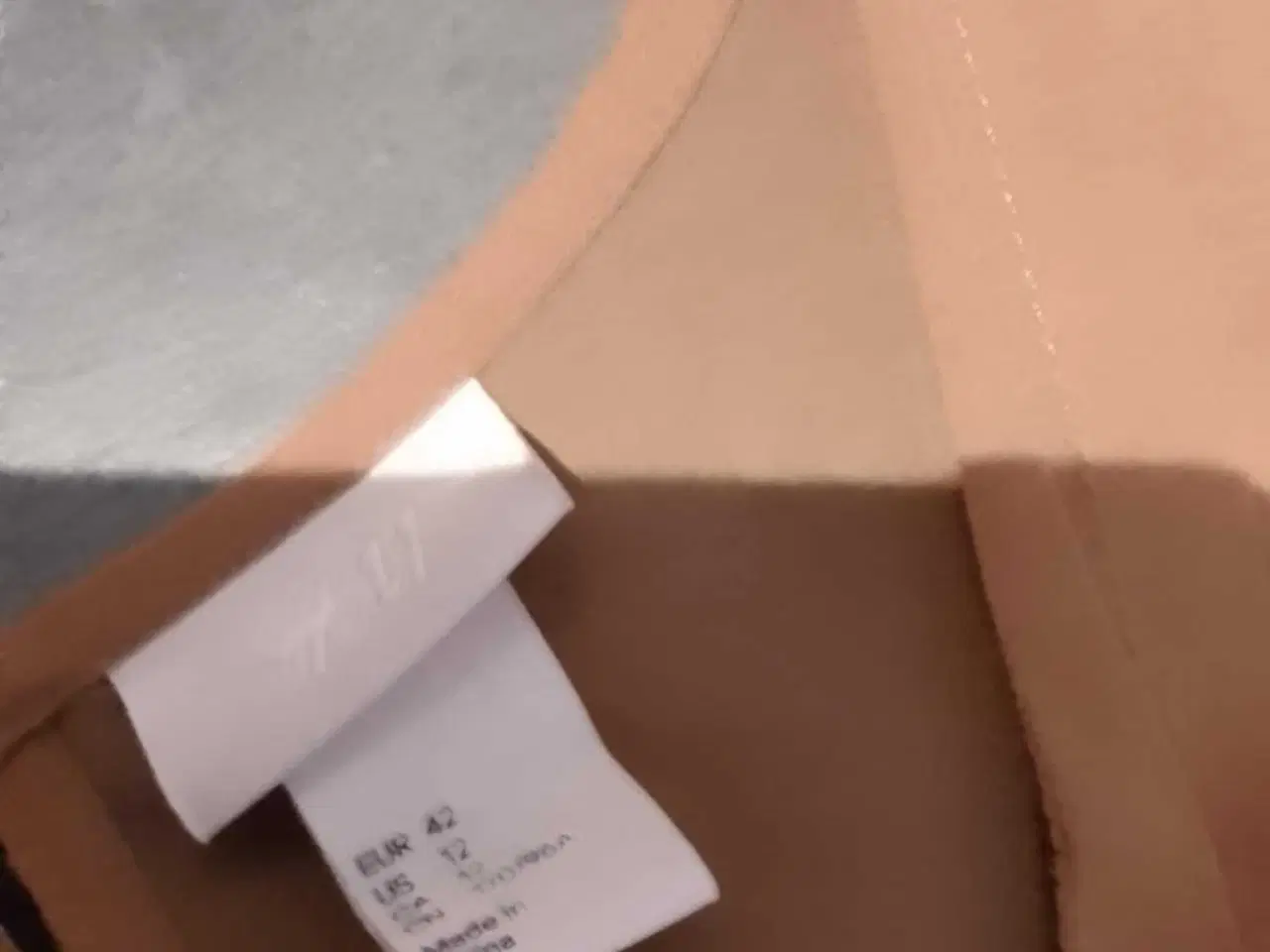 Billede 3 - Fin top kort foran, lang bagpå