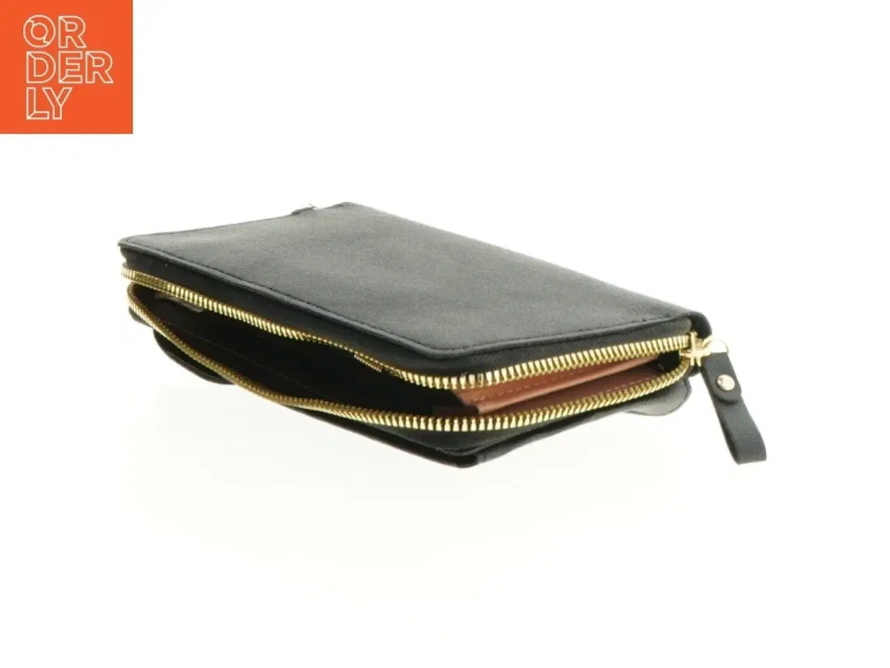 Billede 7 - Sort læderpung og telefonhylster med rem fra Forever Lovely (str. 19 x 12 cm)