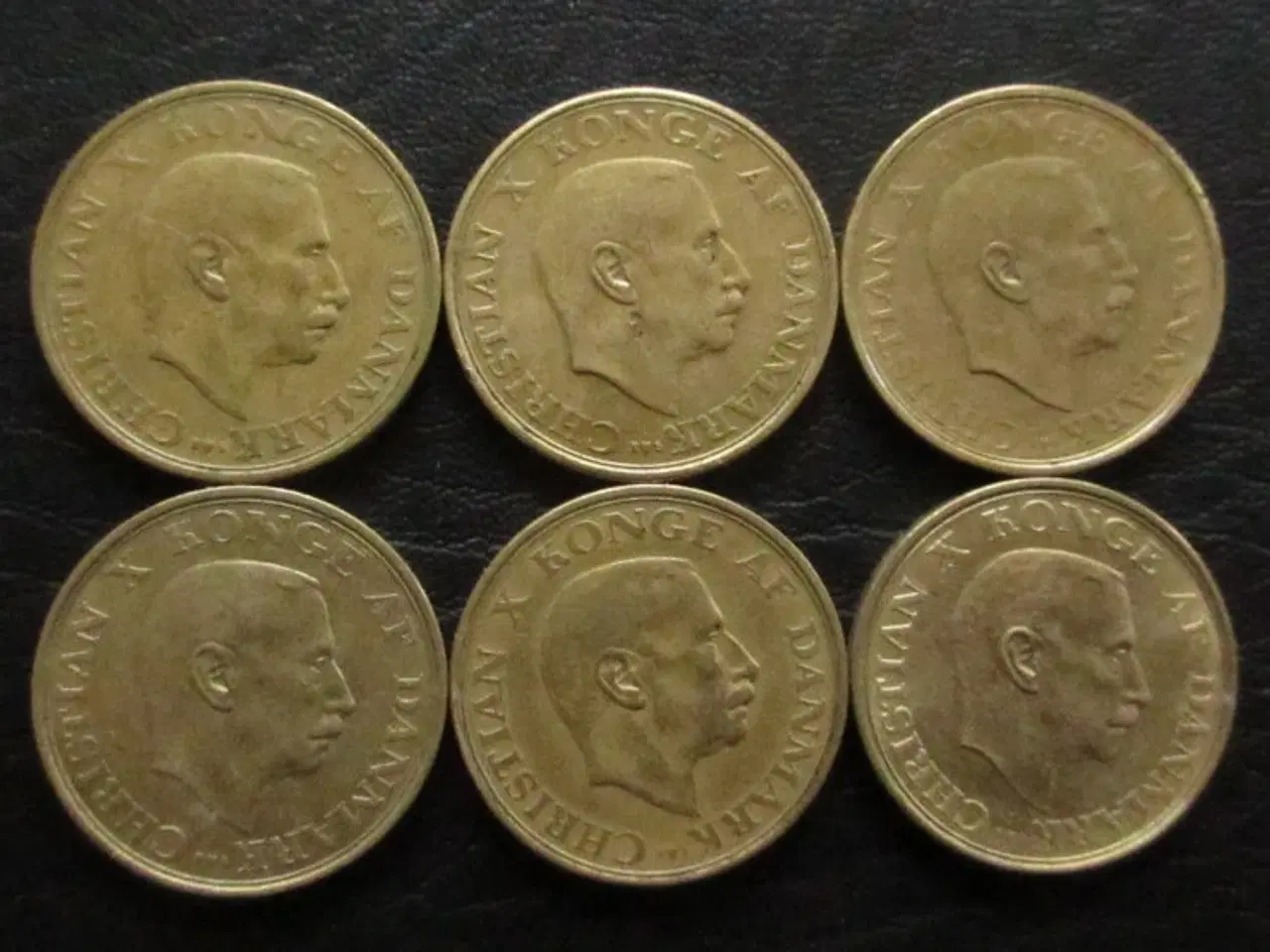 Billede 2 - 1 kr 1942-1947 Chr. X komplet sæt 6 stk