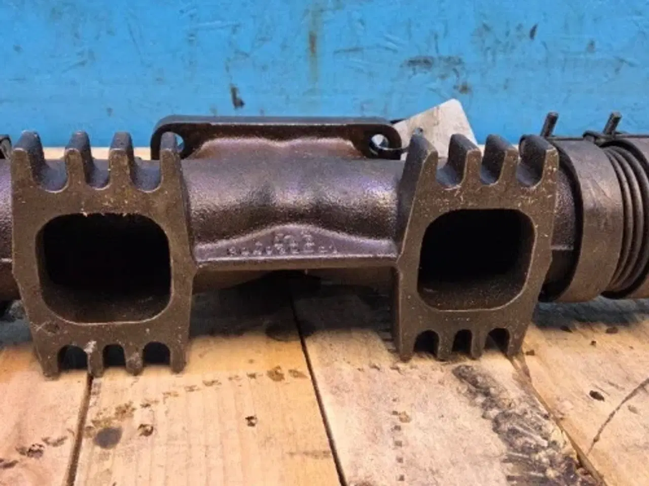 Billede 12 - Case 9120 Udstødningsmanifold 504046508