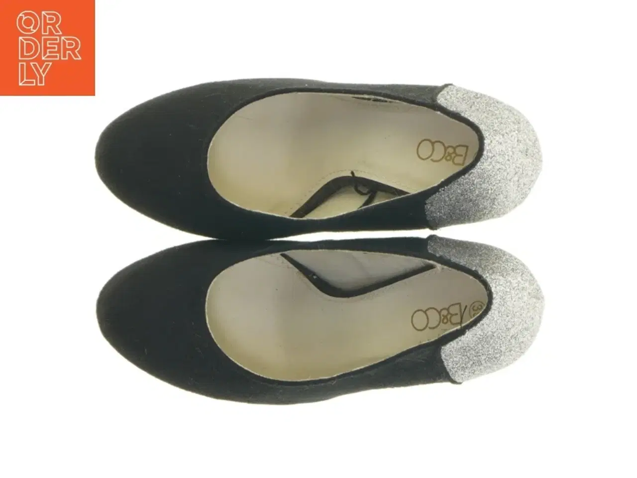 Billede 4 - Sorte højhælede sko med glimmerspids fra B&CO (str. 39)