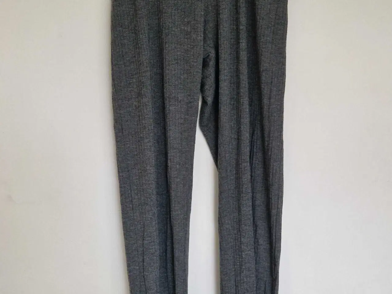 Billede 1 - Grå bukser til kvinder