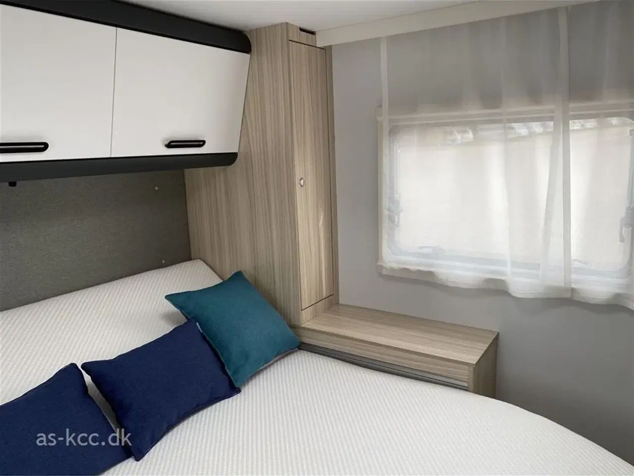 Billede 16 - 2024 - Sun Living S 75 SC   Sun Living S 75 SC automat gear og fritstående dobbelt seng.