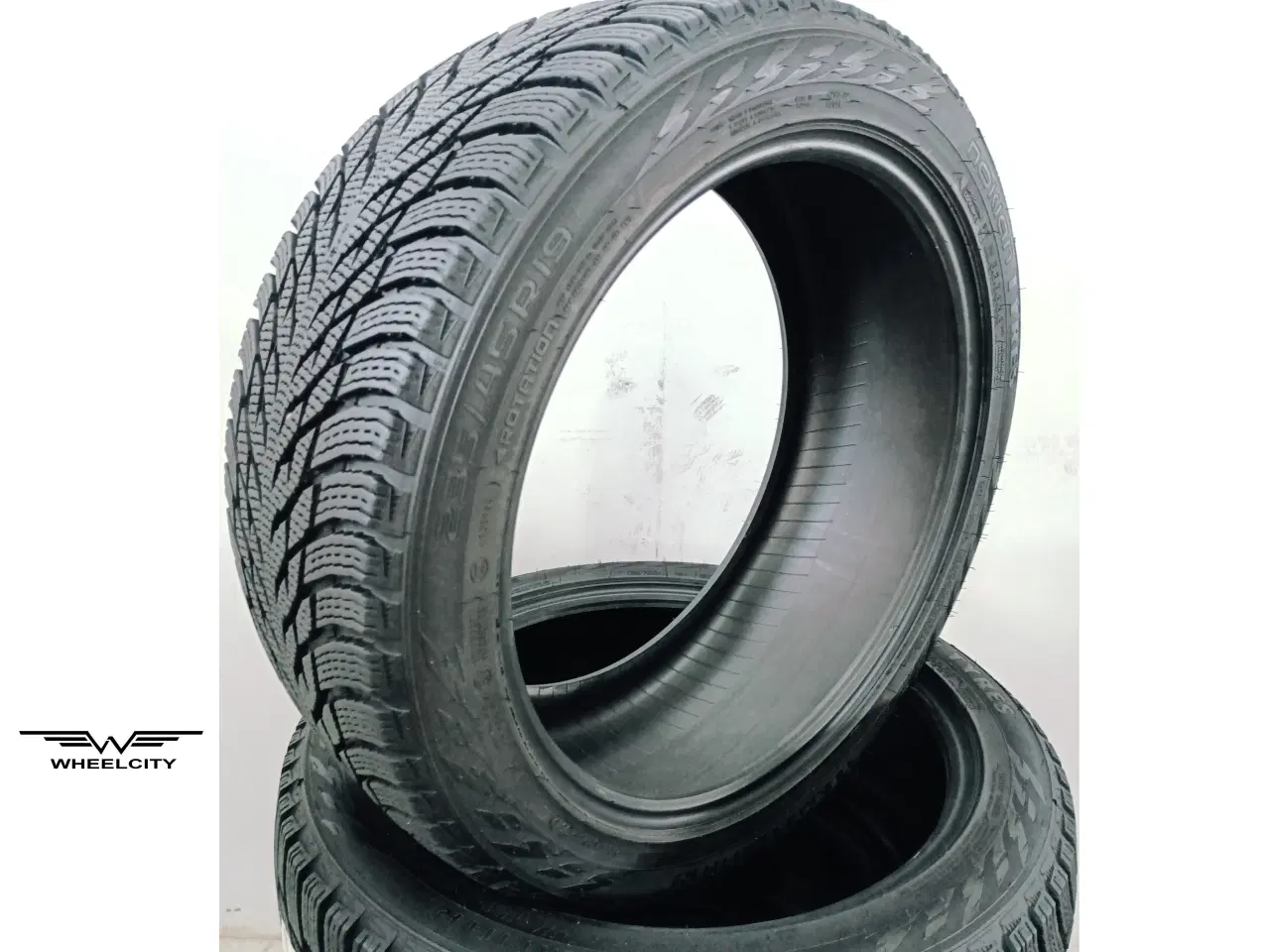 Billede 1 - vinterdæk - 235/45R19 99T Nokian (4 stk)