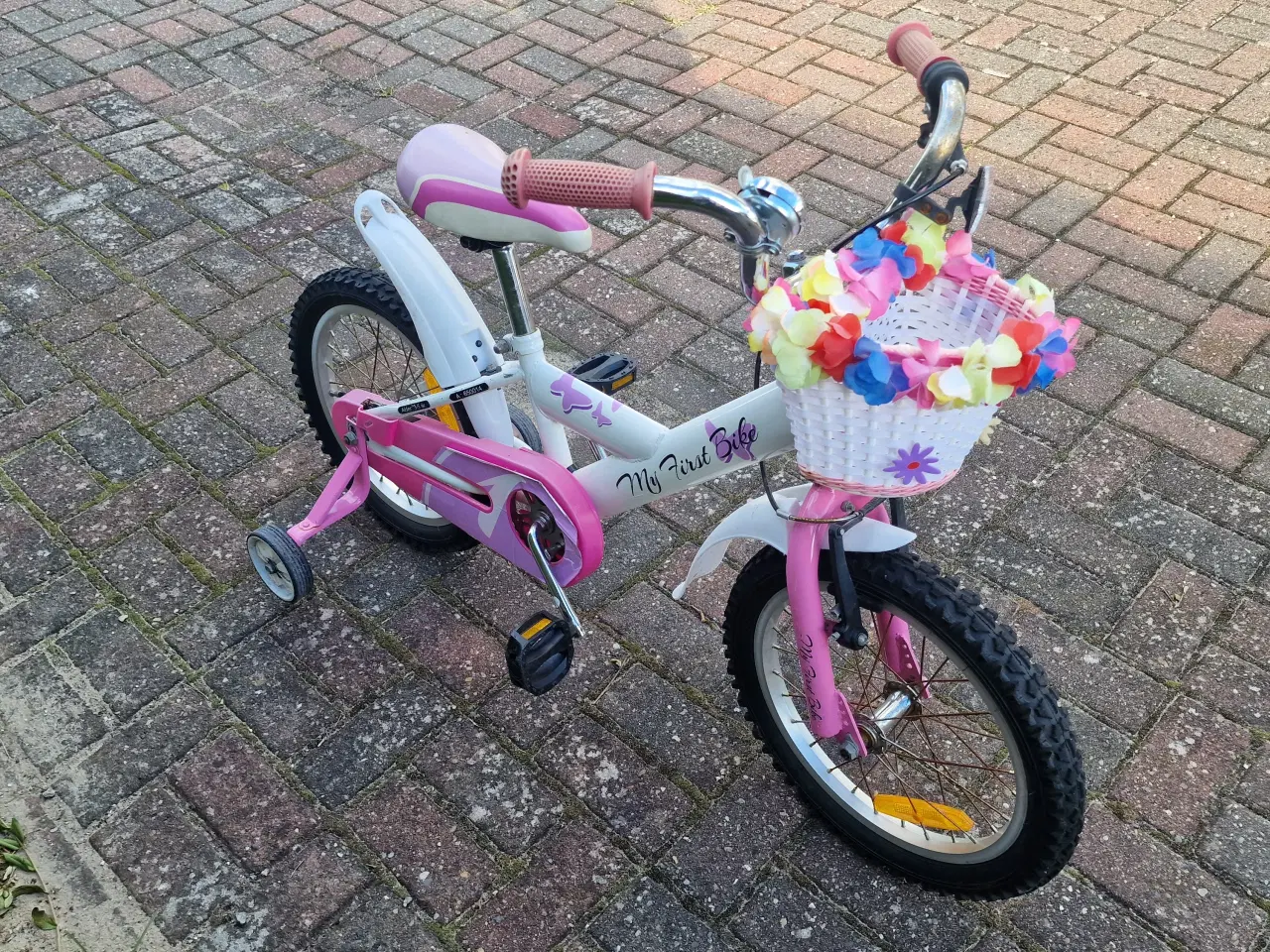 Billede 4 - Pigecykel 3-5 år i god stand