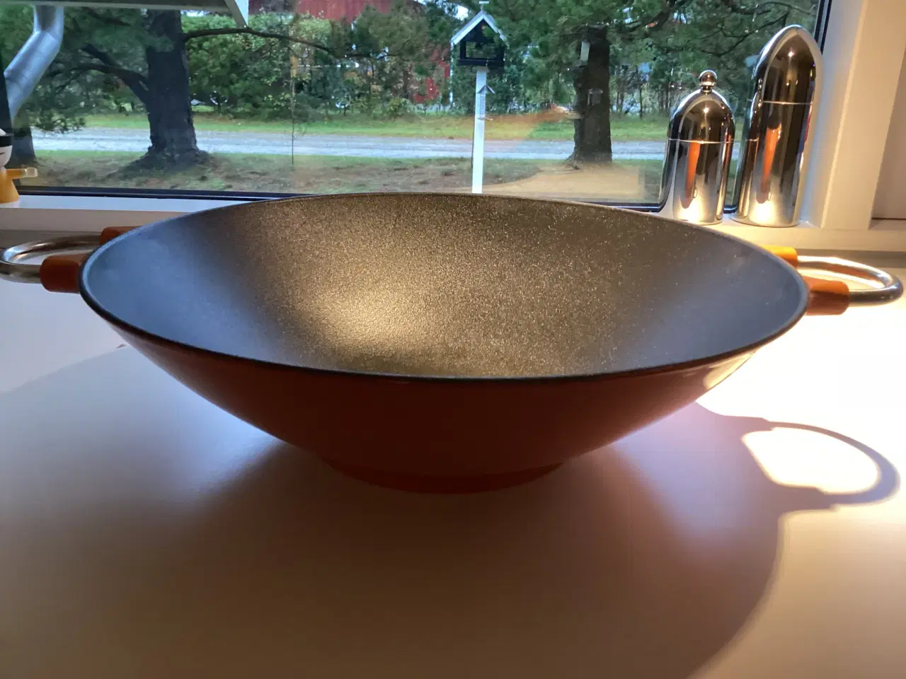 Billede 1 - Pæn og velholdt støbejerns wok