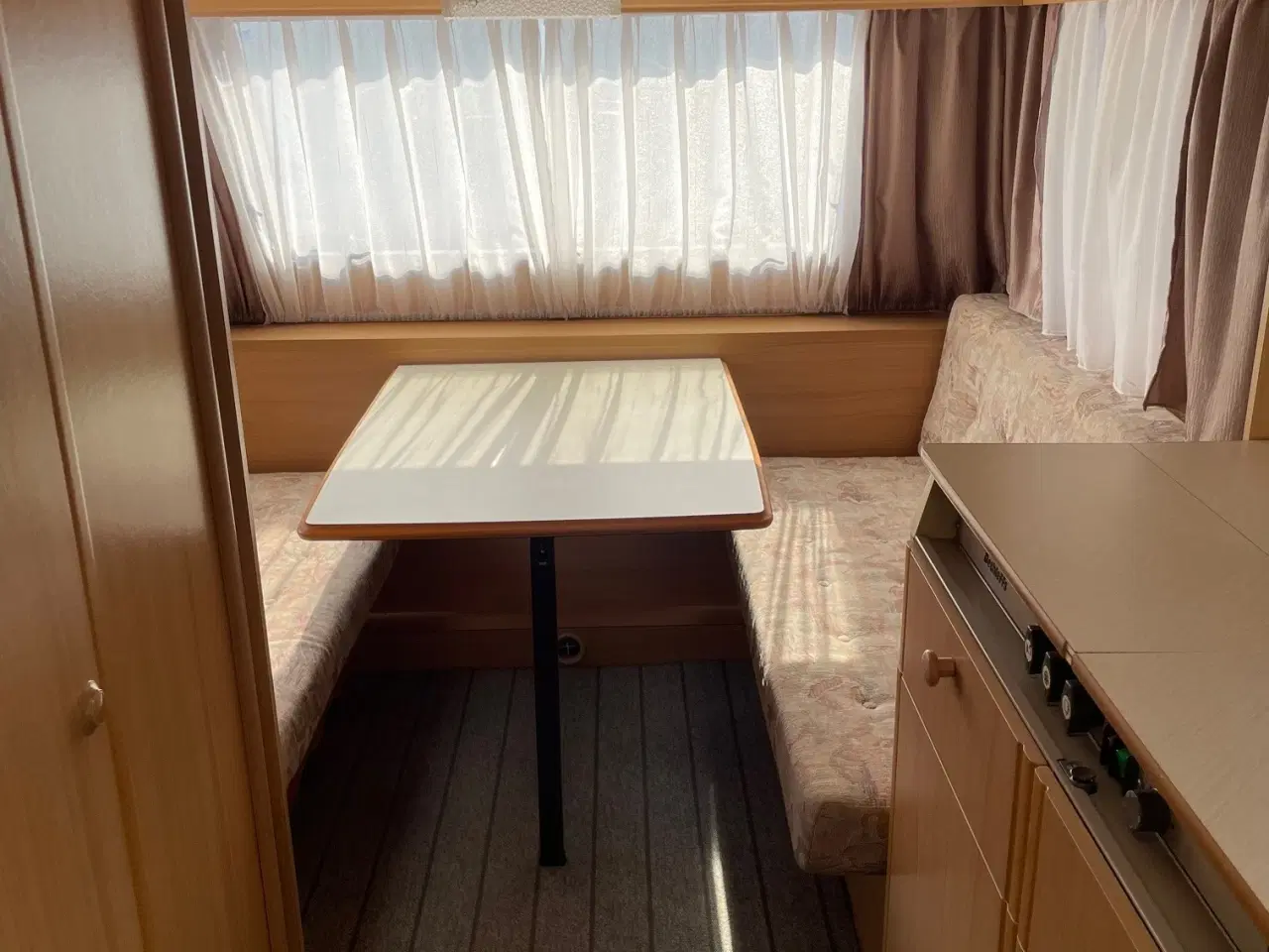 Billede 3 - Dethleffs Camper 460 (1992)