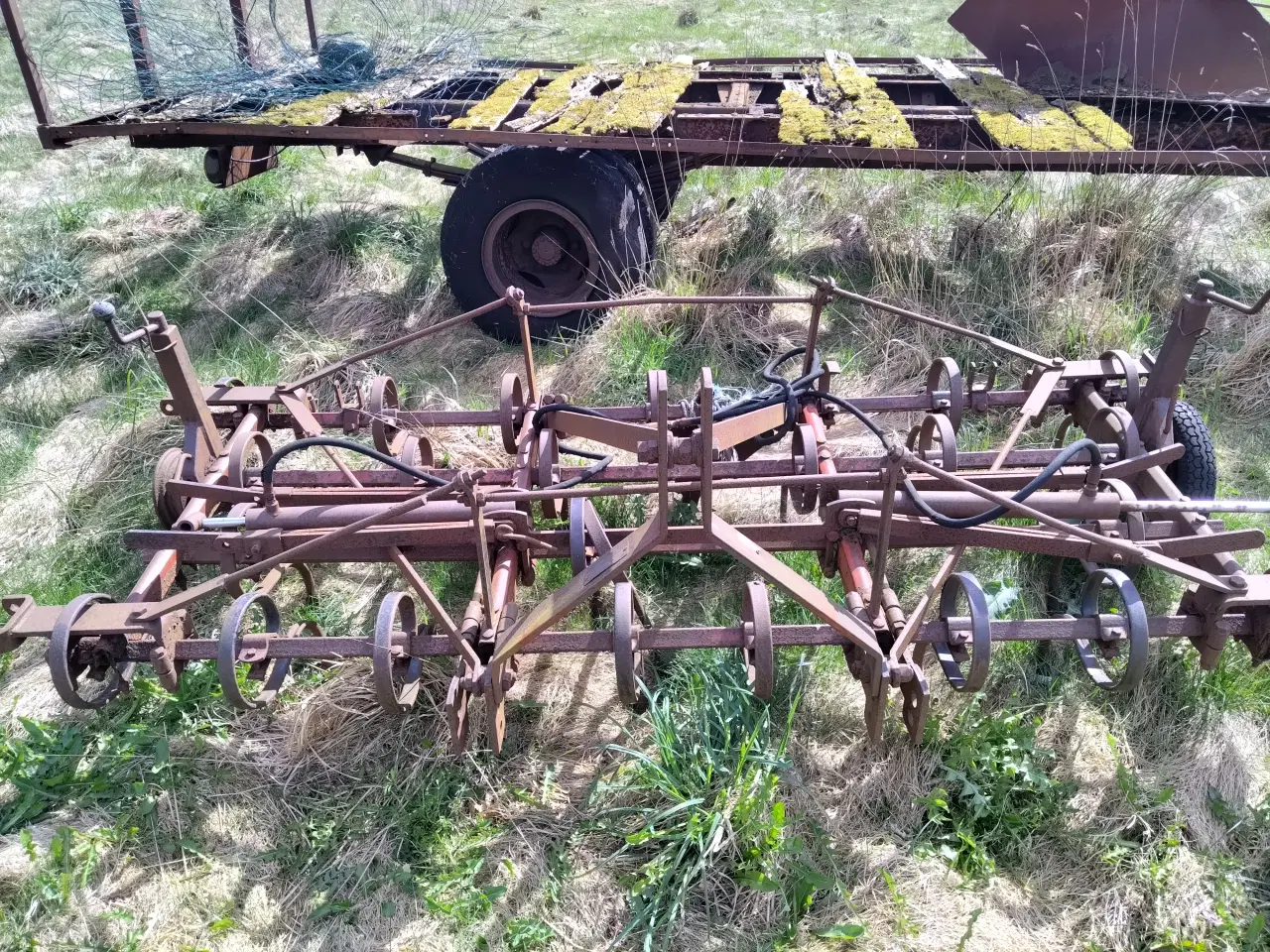 Billede 6 - Blandet lot af landbrugsmaskiner 