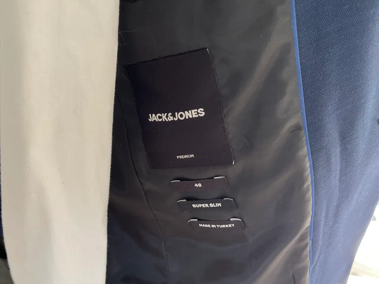 Billede 5 - Jakkesæt blå med hvid skjorte