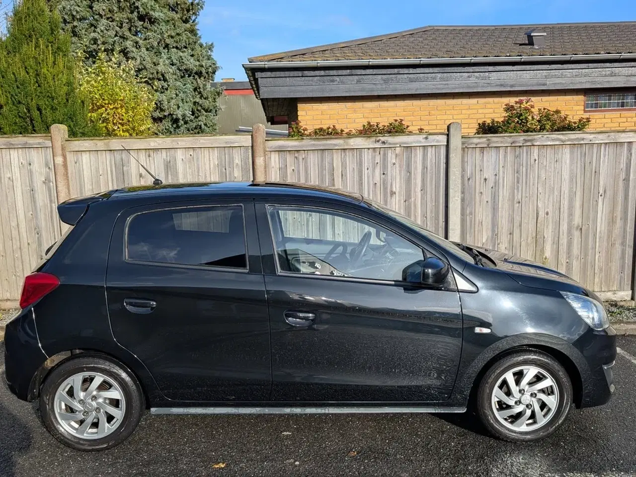 Billede 4 - Mitsubishi Space Star 1,2 Inlead