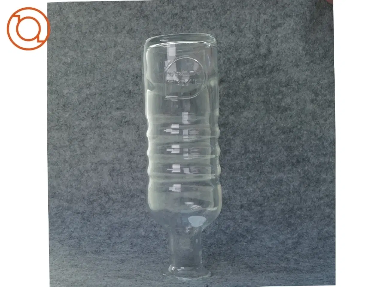 Billede 3 - Glas flaske fra Luigis Bar (str. 26 x 8 cm)