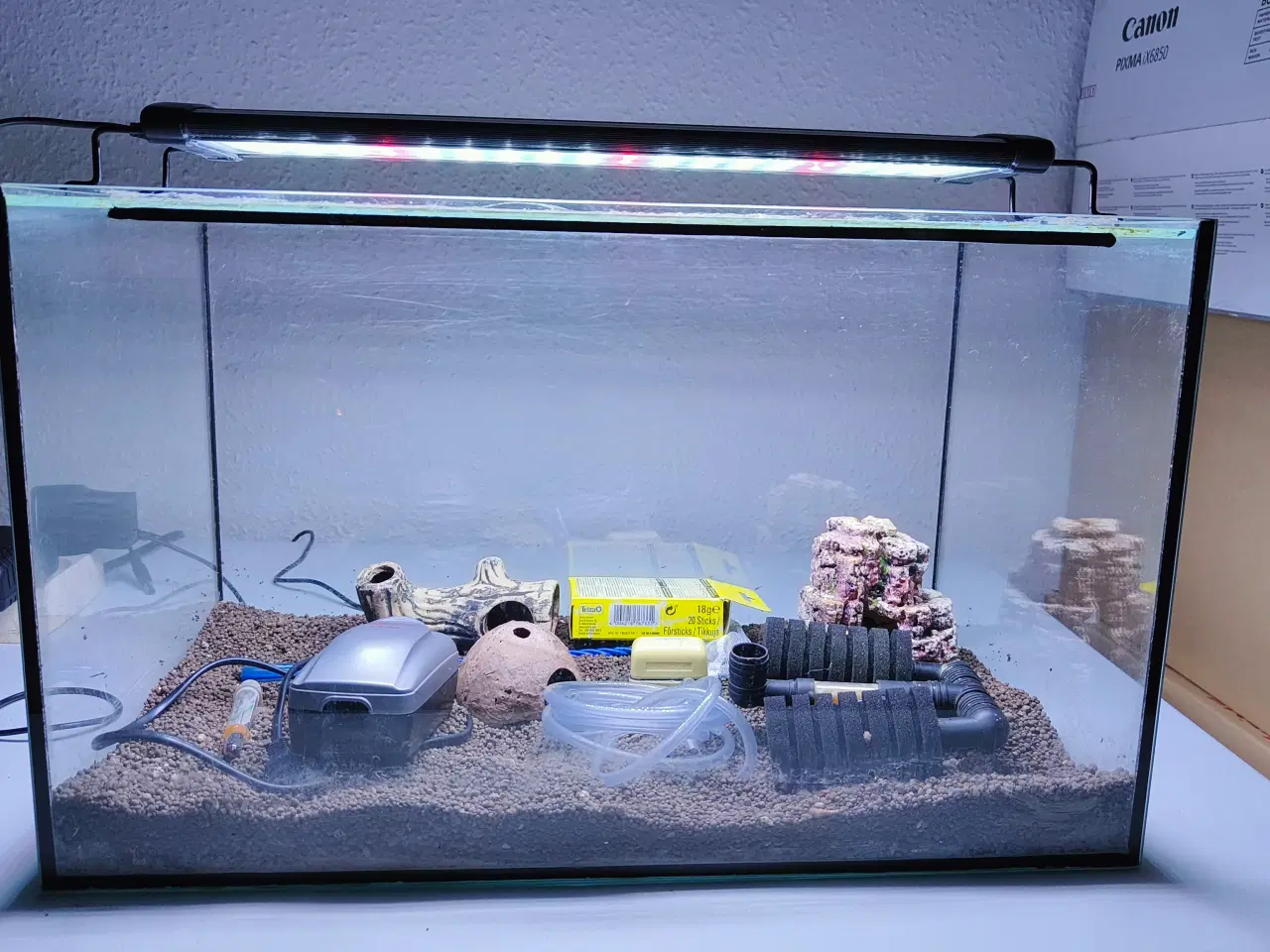 Billede 1 - 45 liters akvarie