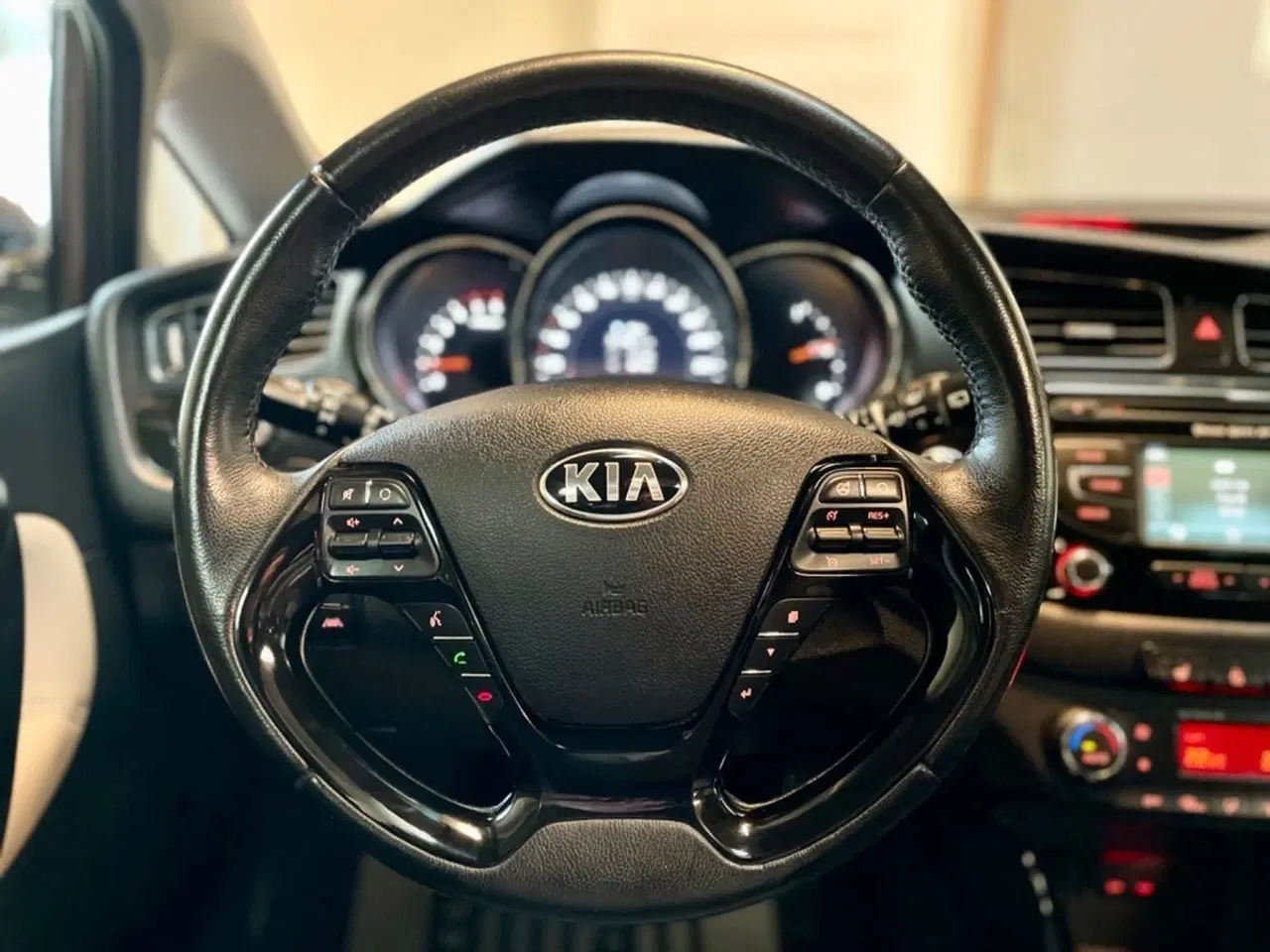 Billede 17 - Kia Ceed 1,6 CRDi 128 Premium+ SW aut.