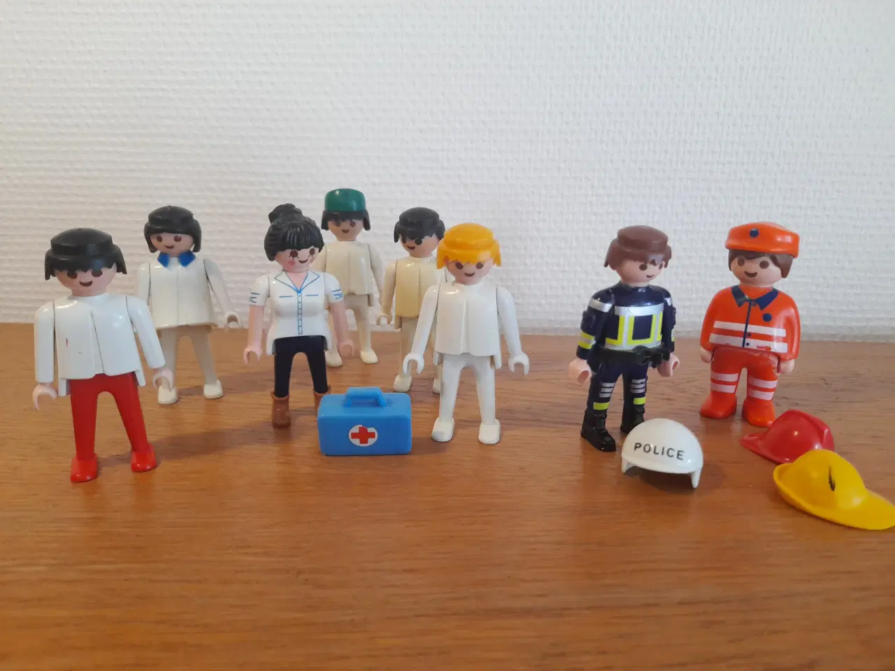 Billede 5 - Playmobil: Læger, sygeplejersker m.m