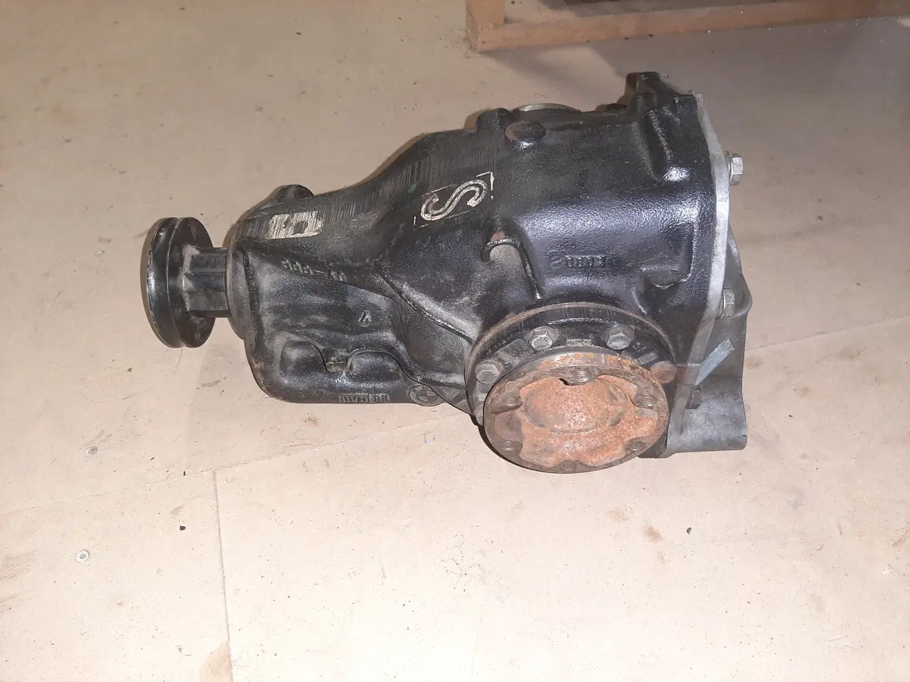 Billede 2 - Bmw e34 m5 bagtøj