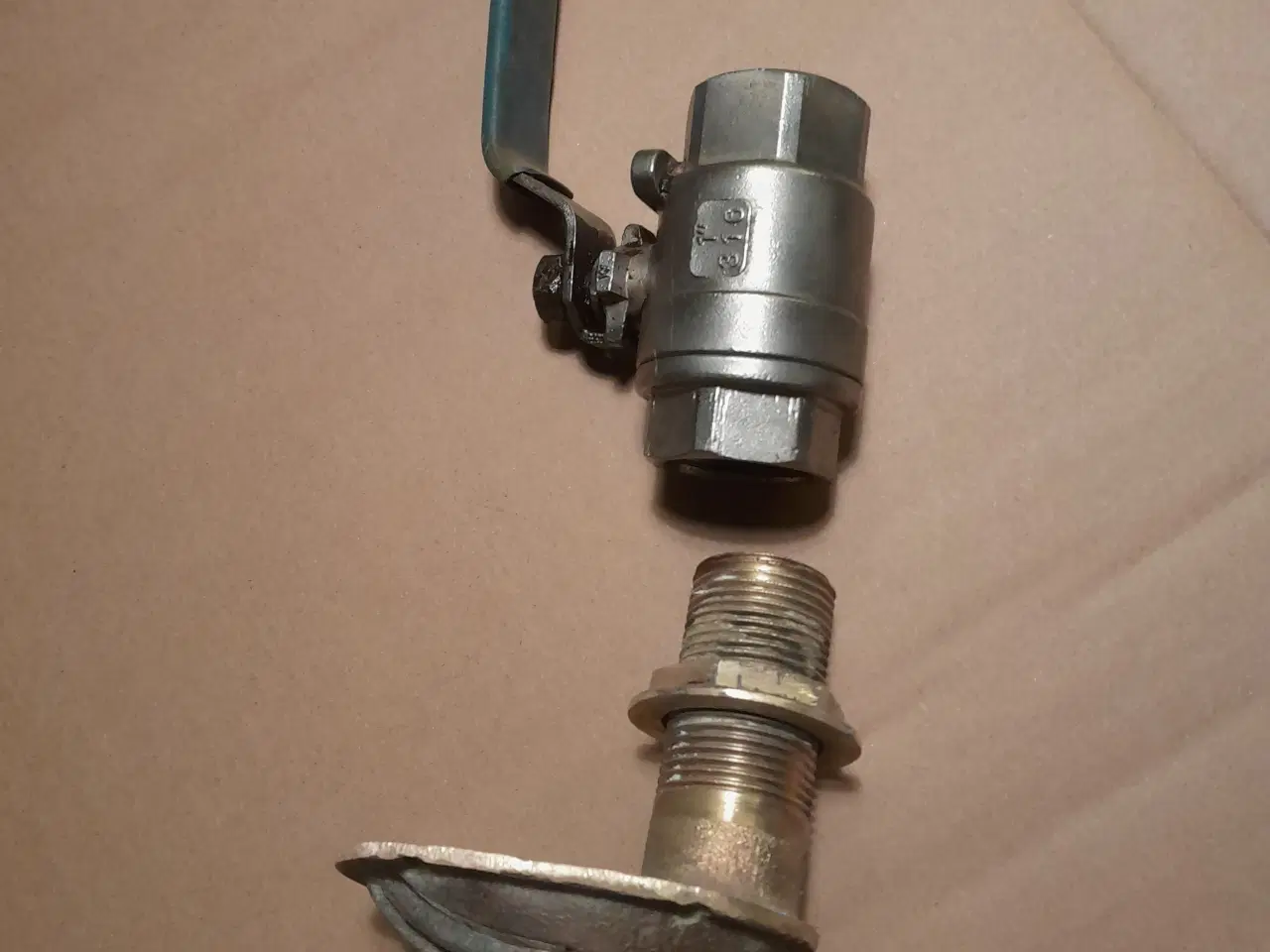 Billede 5 - Bundhane rustfrit og gennemføring med si .