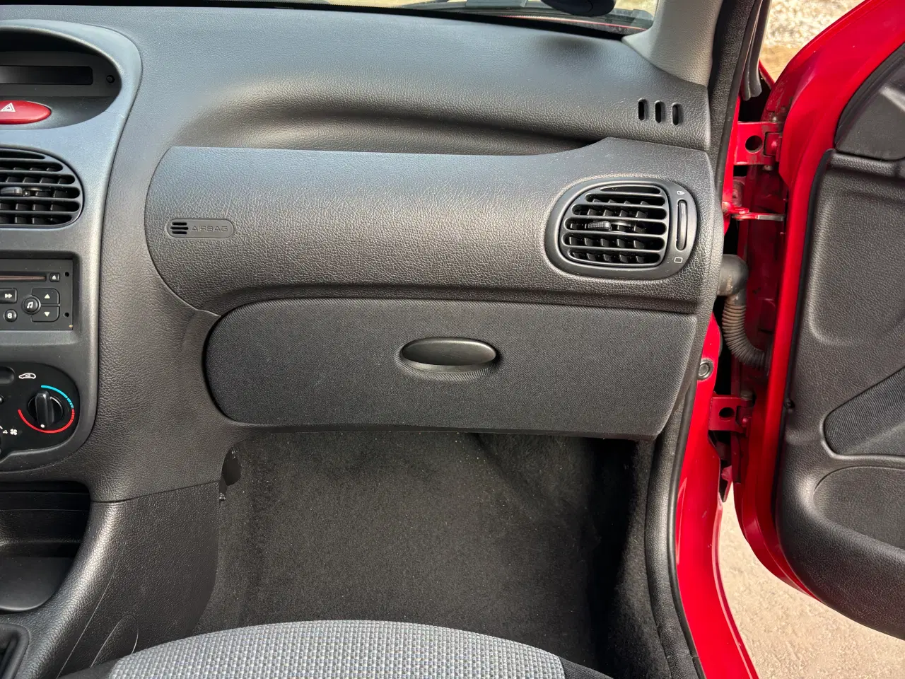 Billede 10 - Peugeot 206 1.1 Årgang 2024 Model Enfant Terrible