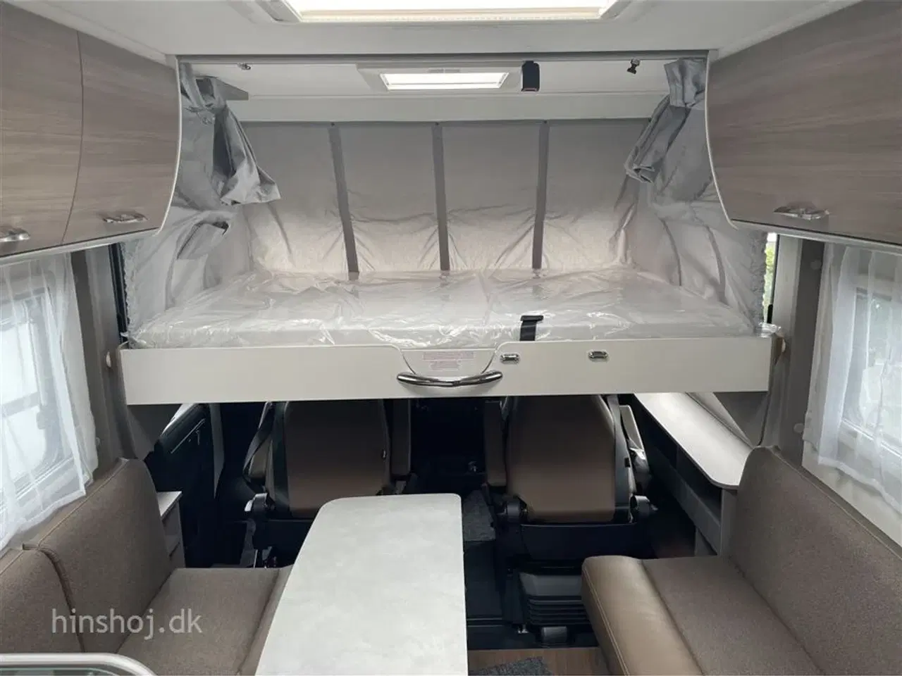 Billede 17 - 2023 - Hymer Etrusco   Etrusco Fuldintegreret Autocamper by Hymer – Komfort og Elegance fra Italien