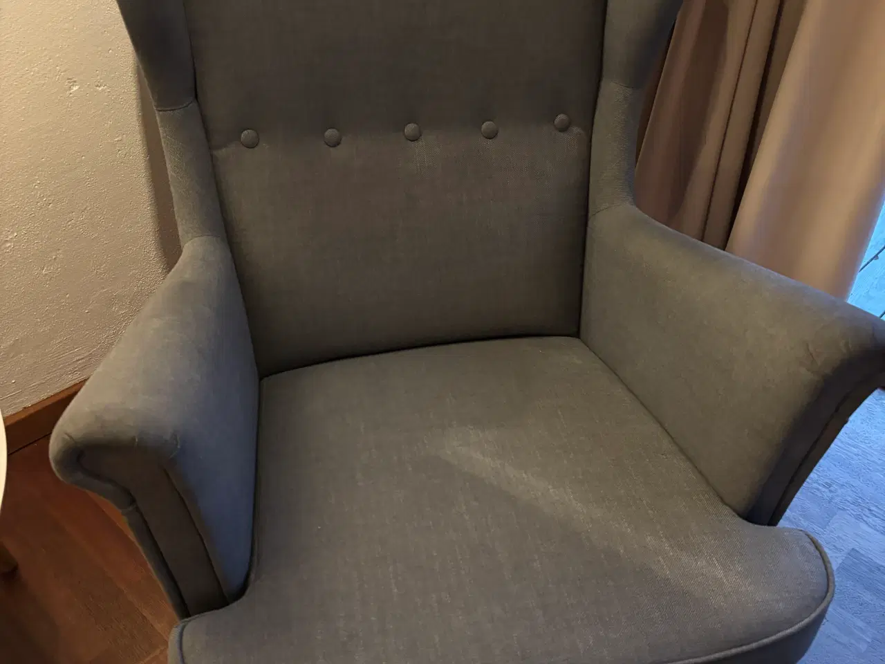 Billede 2 - Lænestol med puf