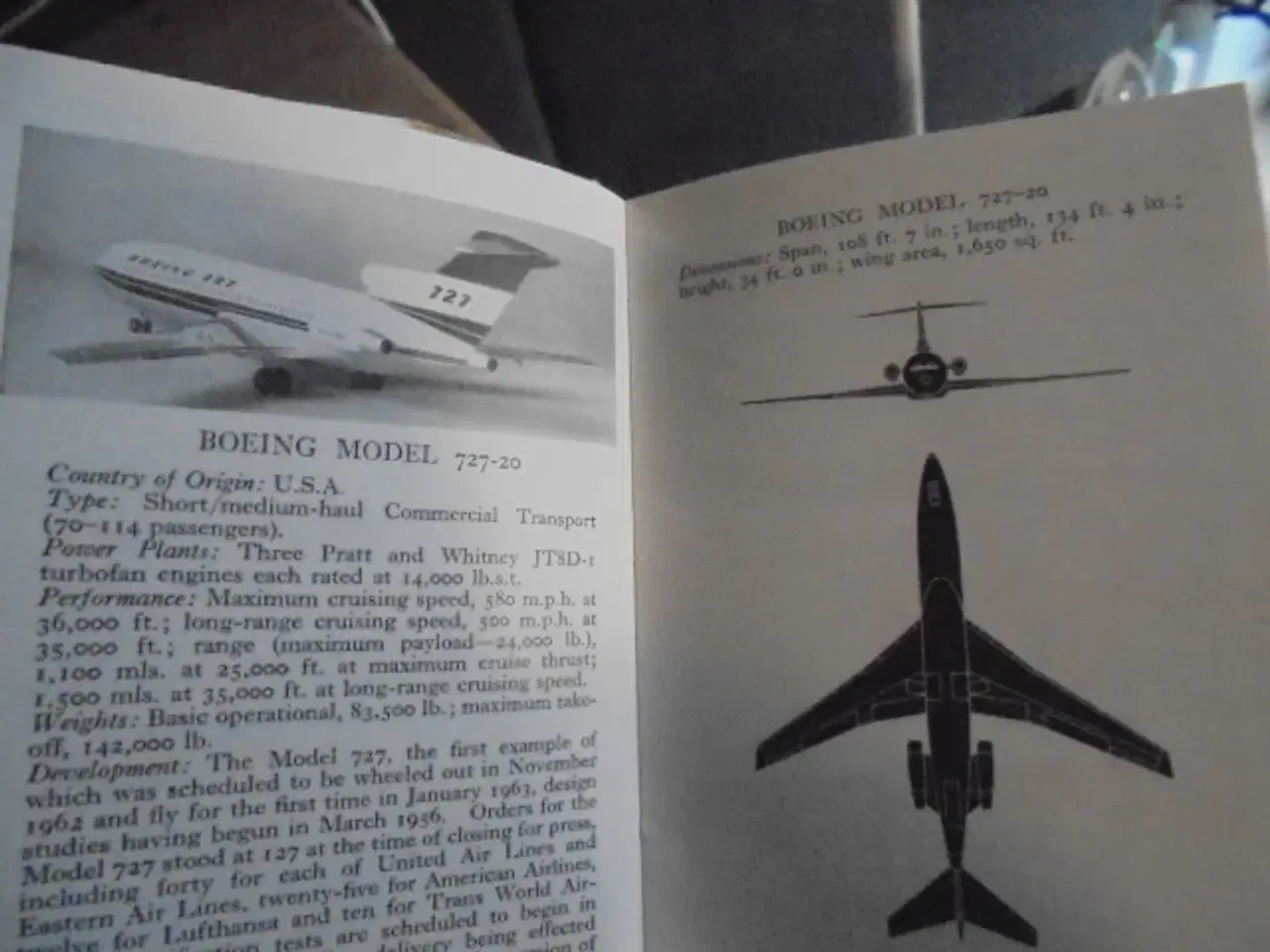 Billede 5 - 3 stk. af The Observer’s Book of Aircraft 