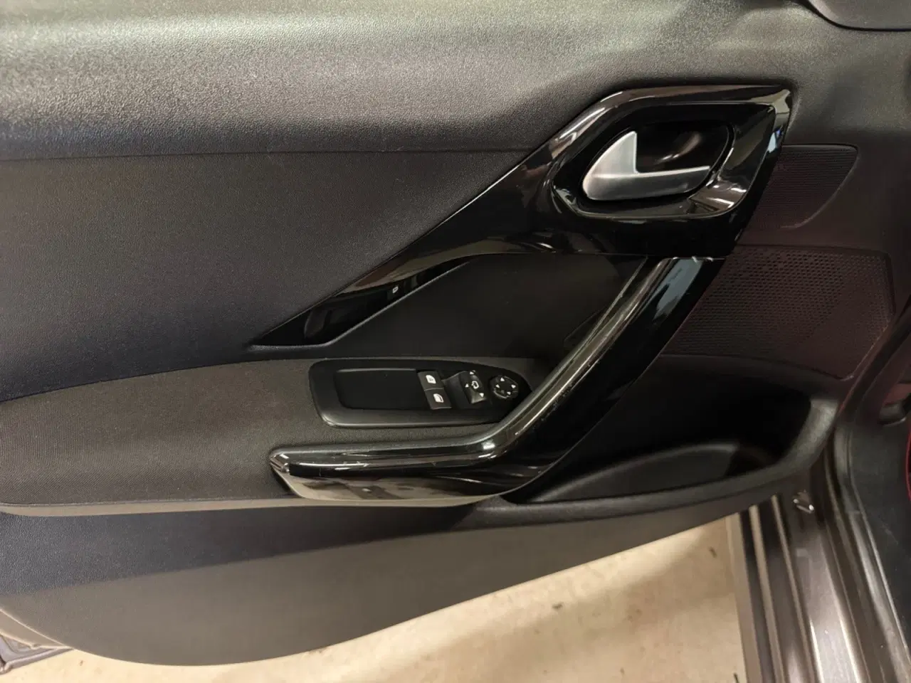 Billede 14 - Peugeot 208 1,2 VTi 82 Signature Sky
