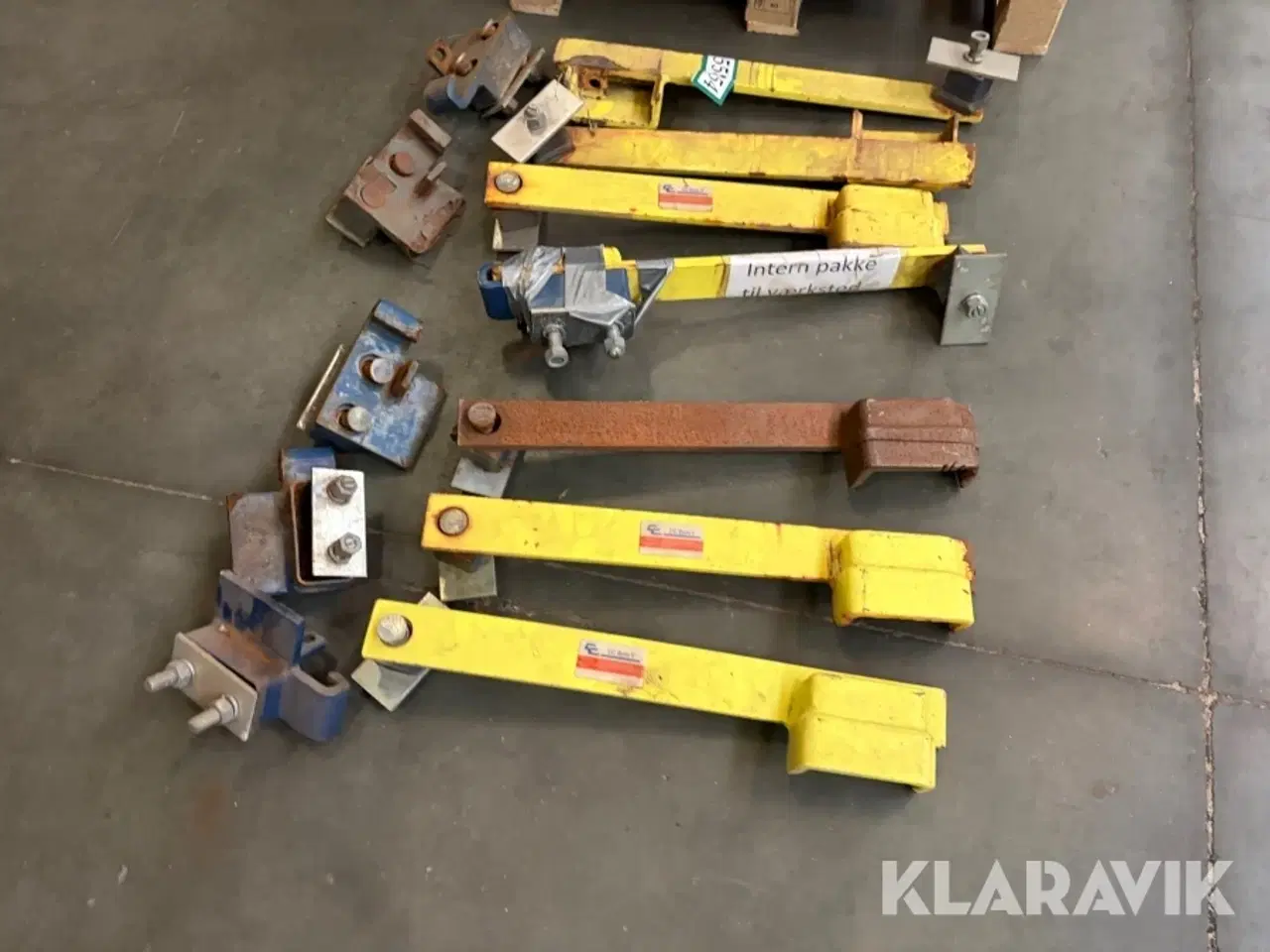 Billede 2 - Låsebomme til containere - 7 styk