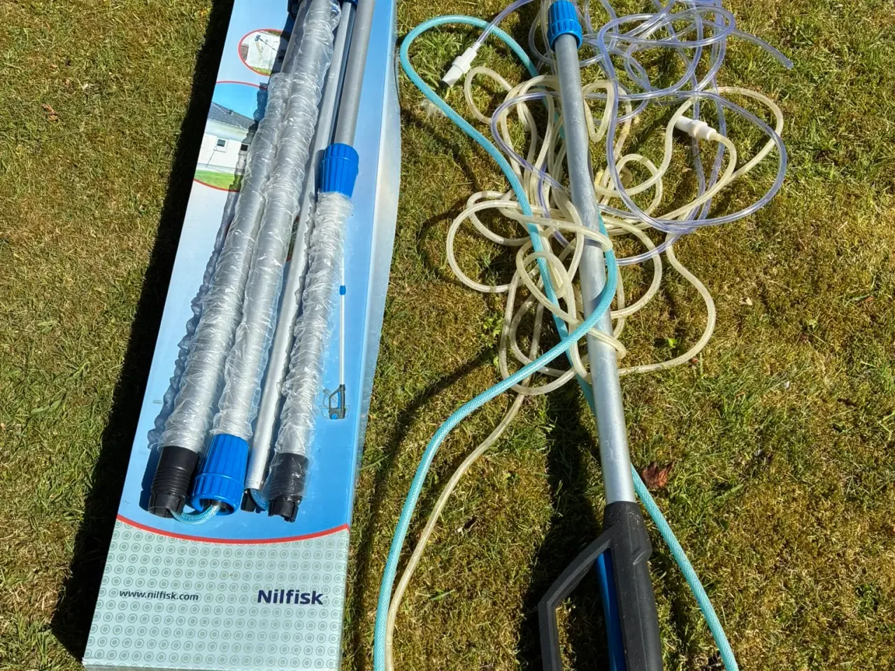 Billede 1 - Nilfisk tagrenser (roof cleaner) med teleskopstang