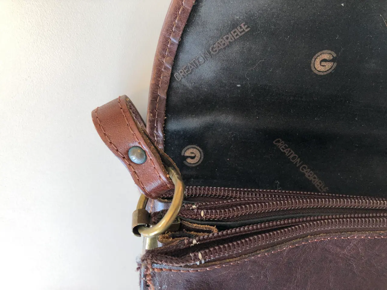 Billede 15 - Brun læder skuldertaske "Creation Gabrielle"