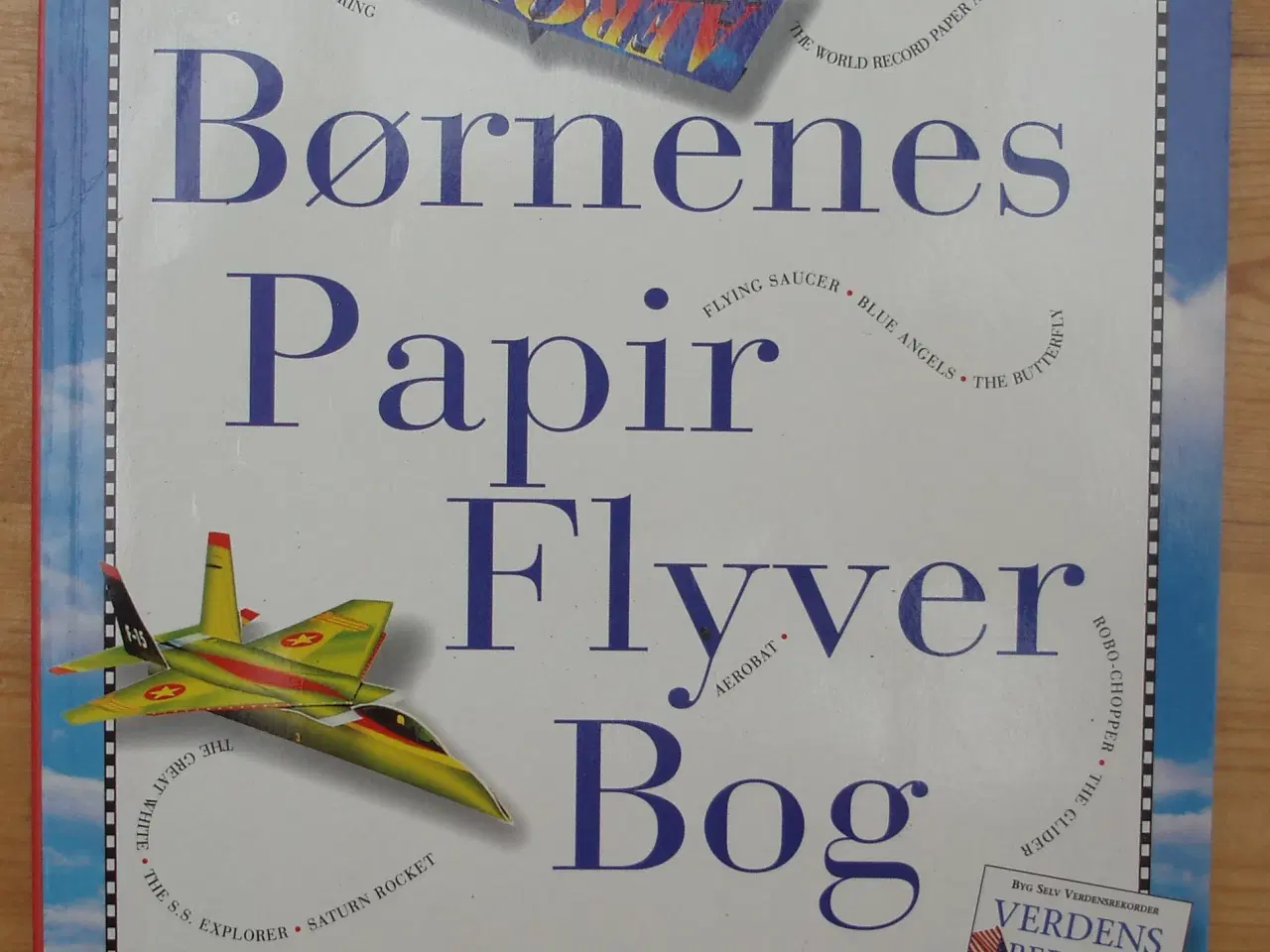 Billede 1 - Børnenes papirflyver bog